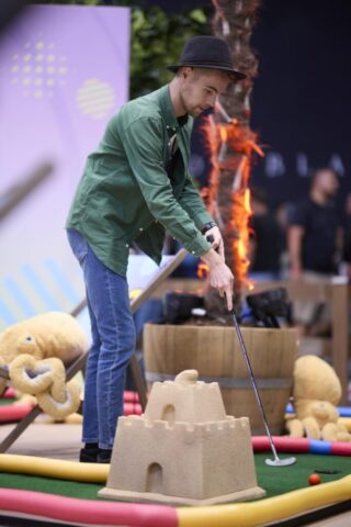 K1600_11585_GC25_LGA_004_5464x8192